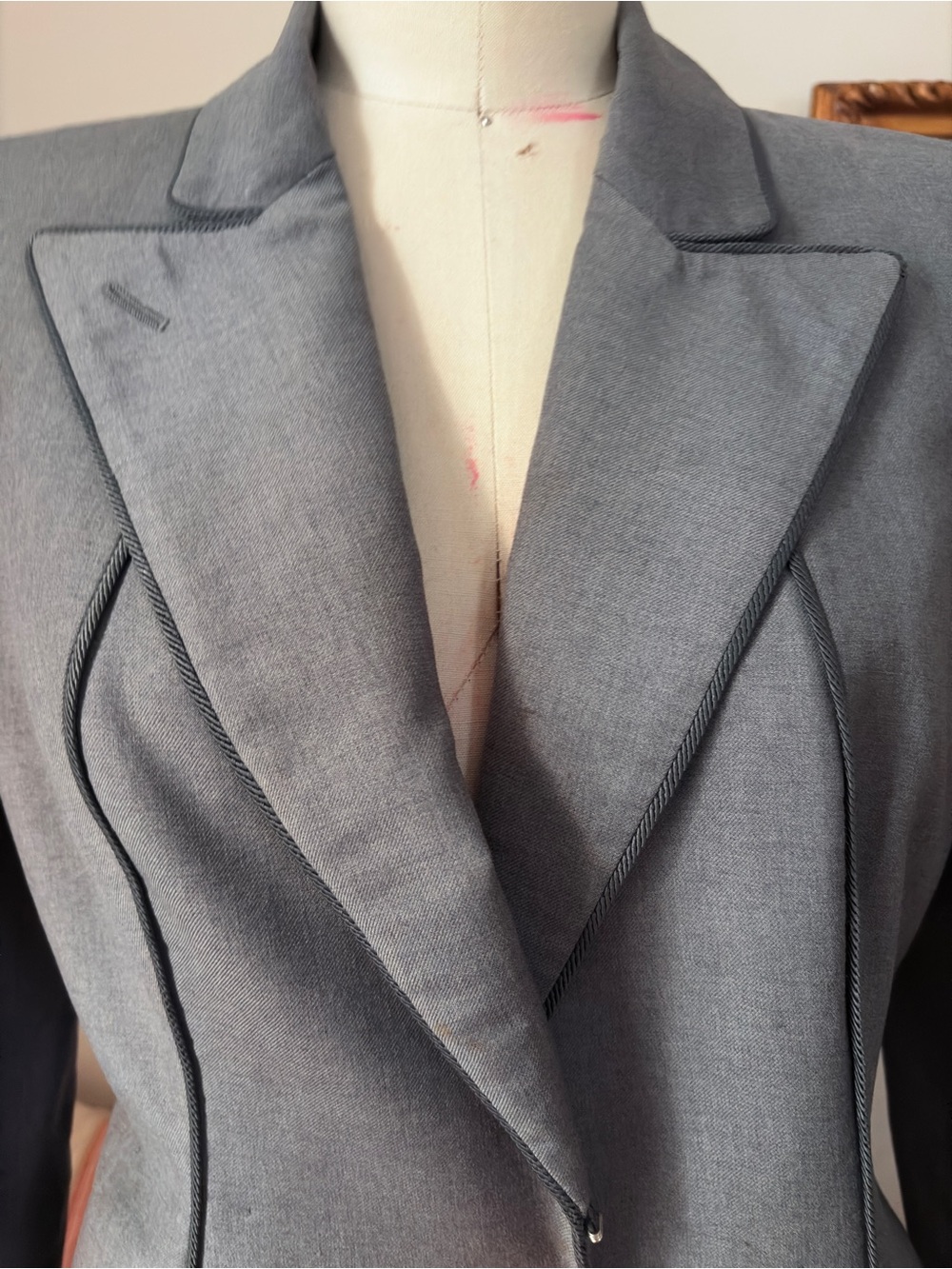🥀 Authentic Alexander McQueen tailored blazer, Made in Italy, size IT 46 🥀 - Picture 13 of 14